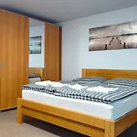 York 3*
