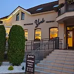 York Hotel